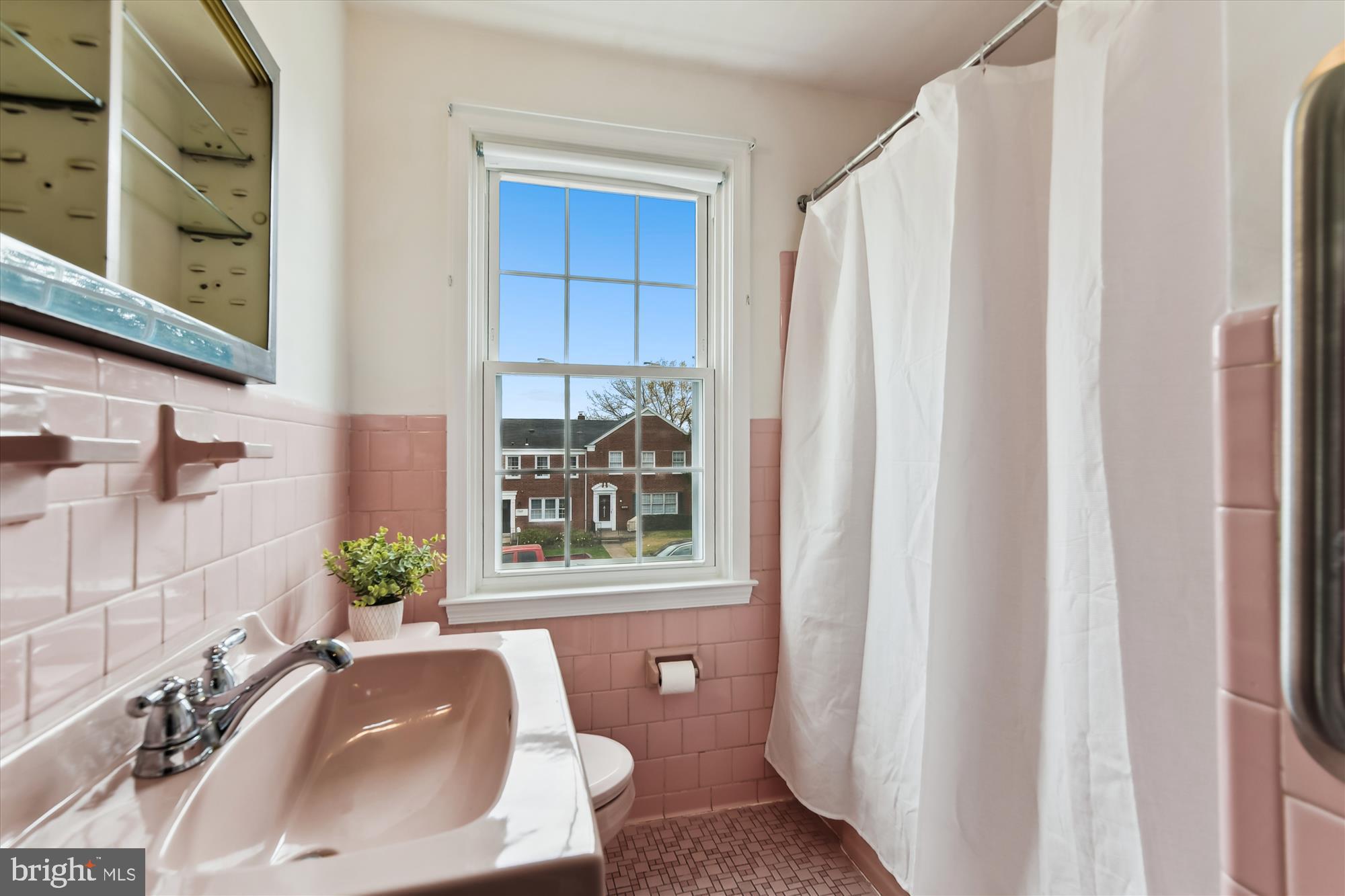 LOCH RAVEN MANOR - Residential