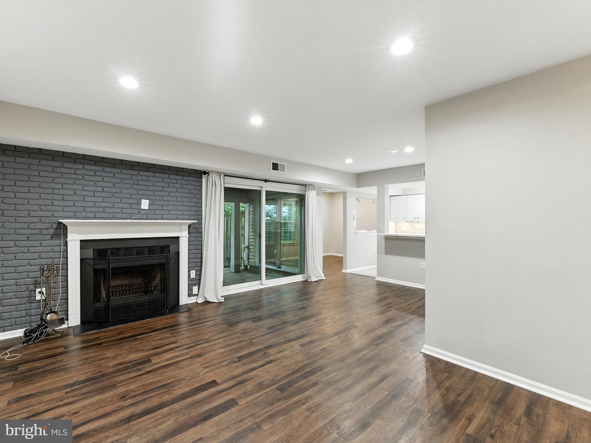 3391 LAKESIDE VIEW DRIVE 20-5