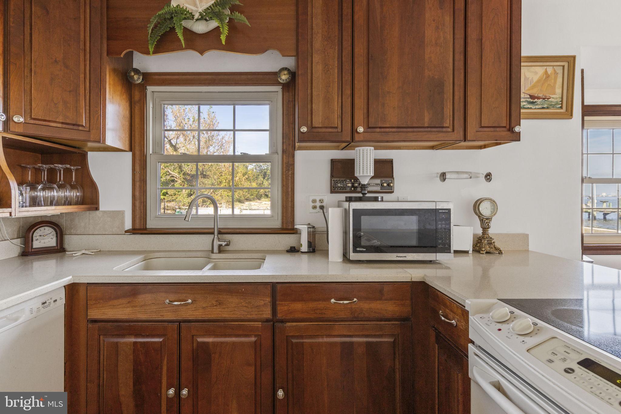 BAYSIDE BEACH - Residential Lease