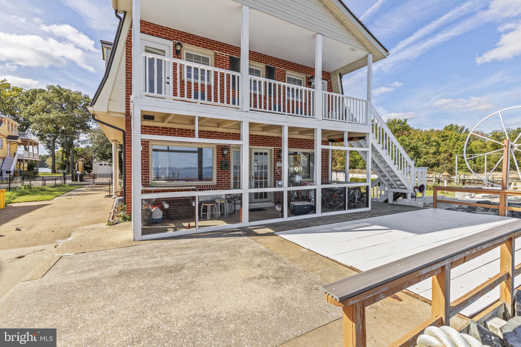 BAYSIDE BEACH - Residential Lease