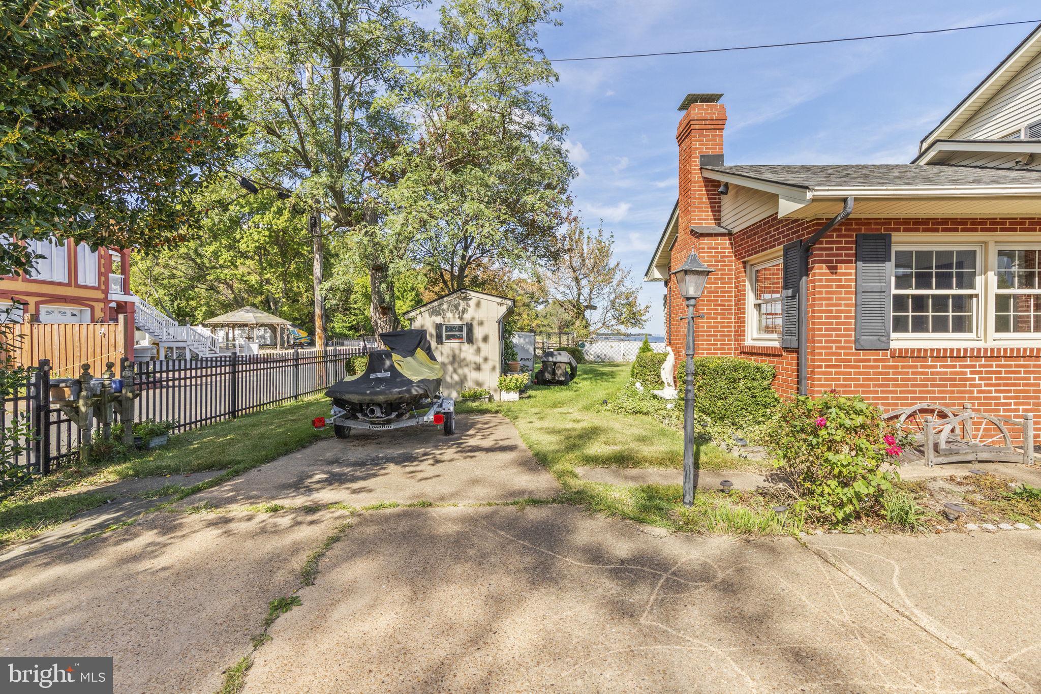 BAYSIDE BEACH - Residential Lease