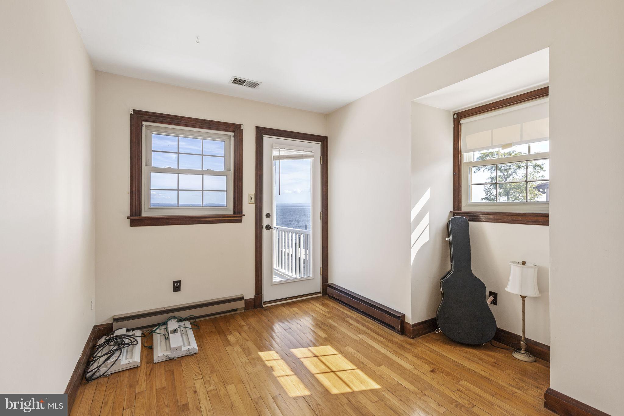 BAYSIDE BEACH - Residential Lease