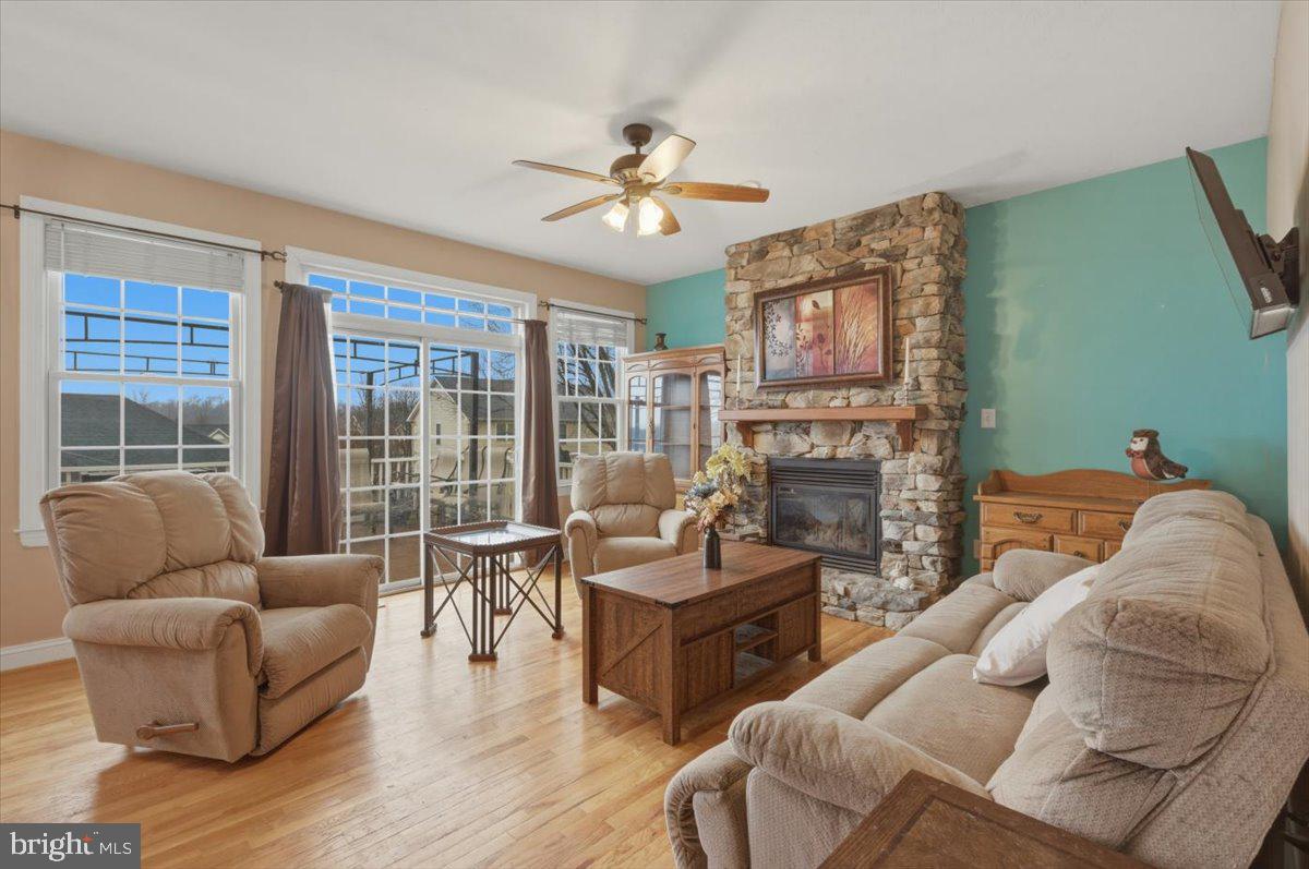 2643 MIDDLE ROAD