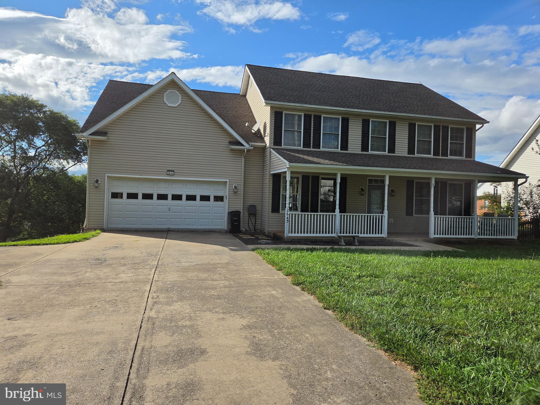 2643 MIDDLE ROAD