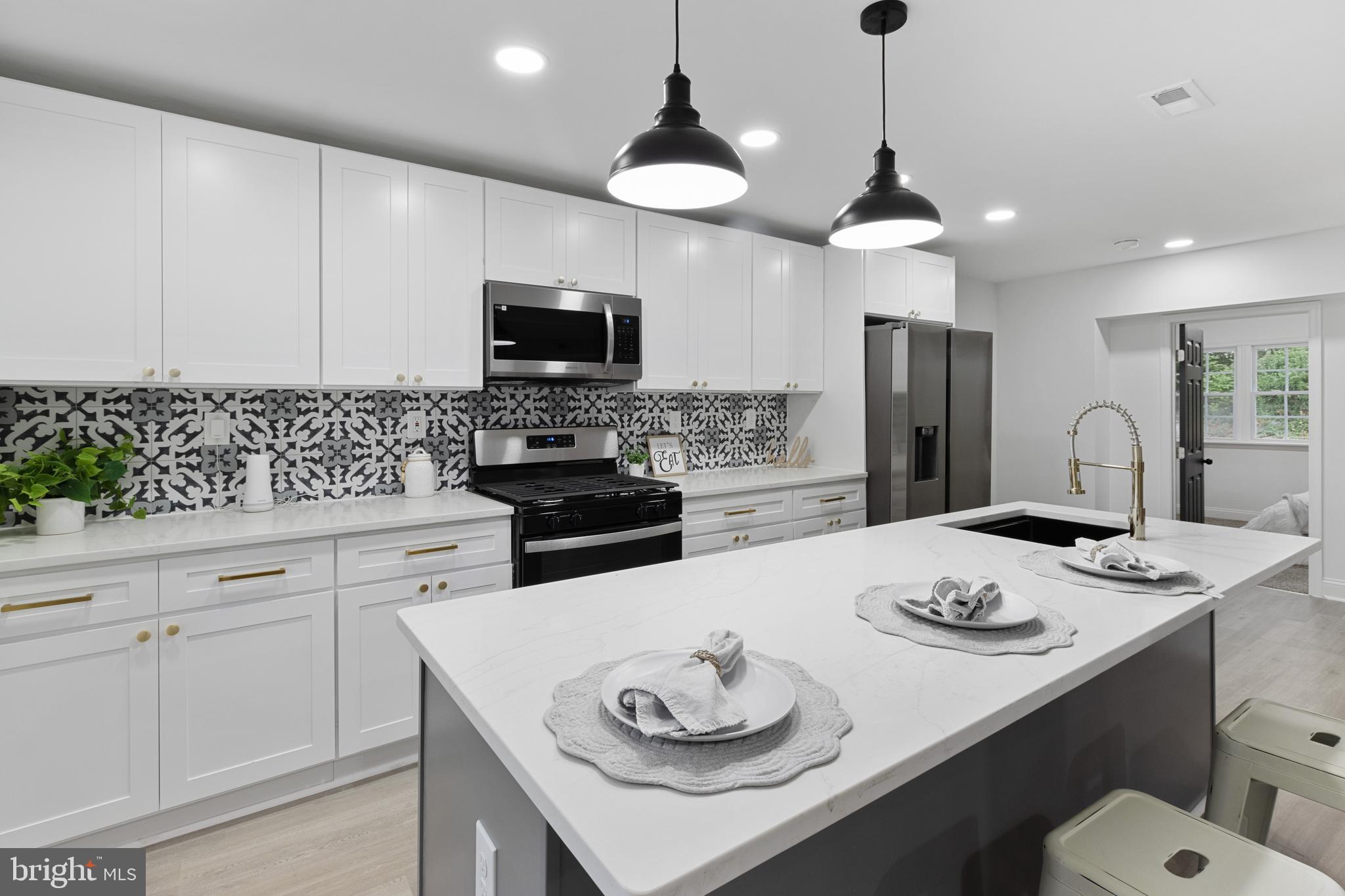 FOREST HEIGHTS - Residential