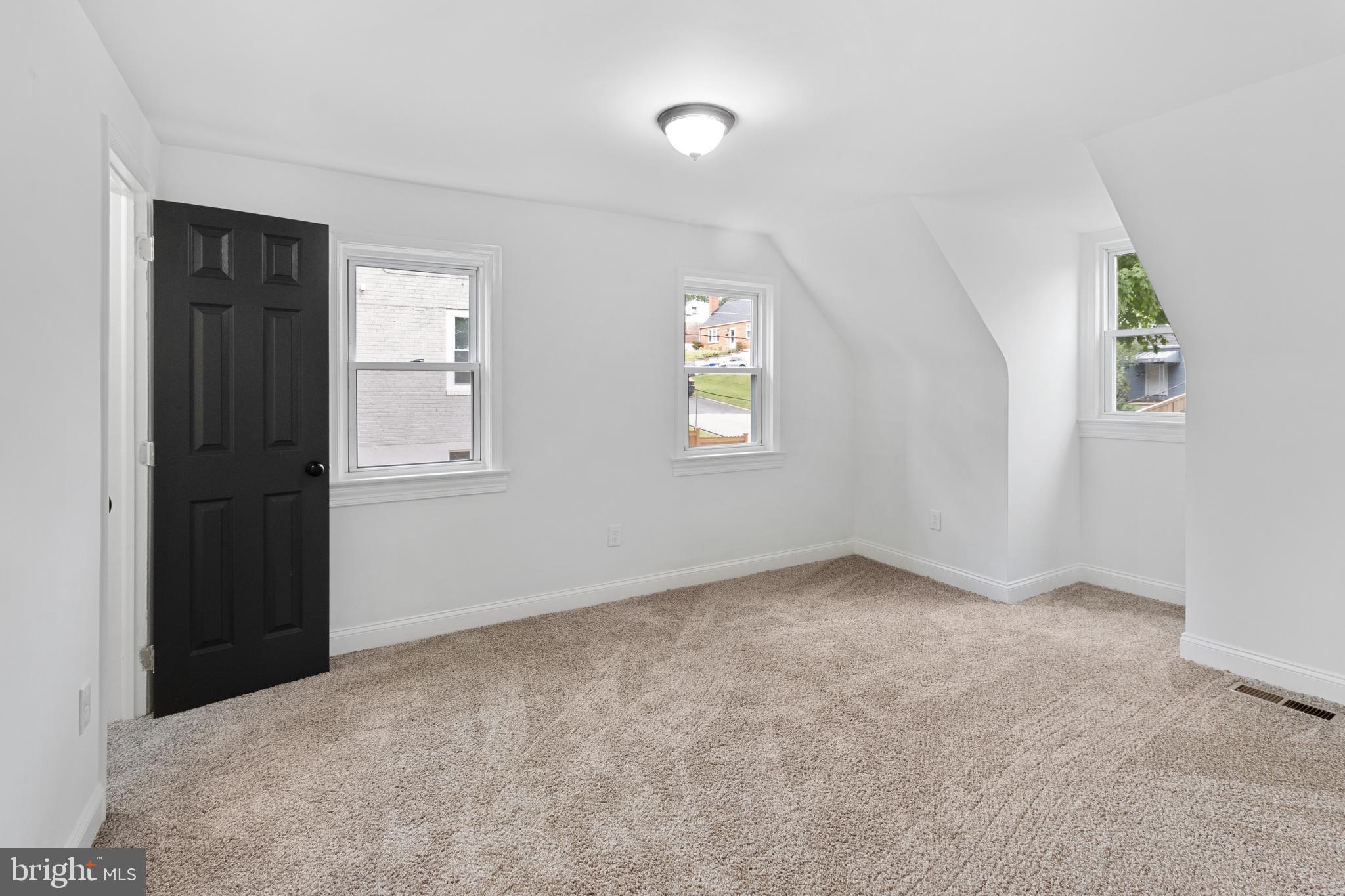 FOREST HEIGHTS - Residential