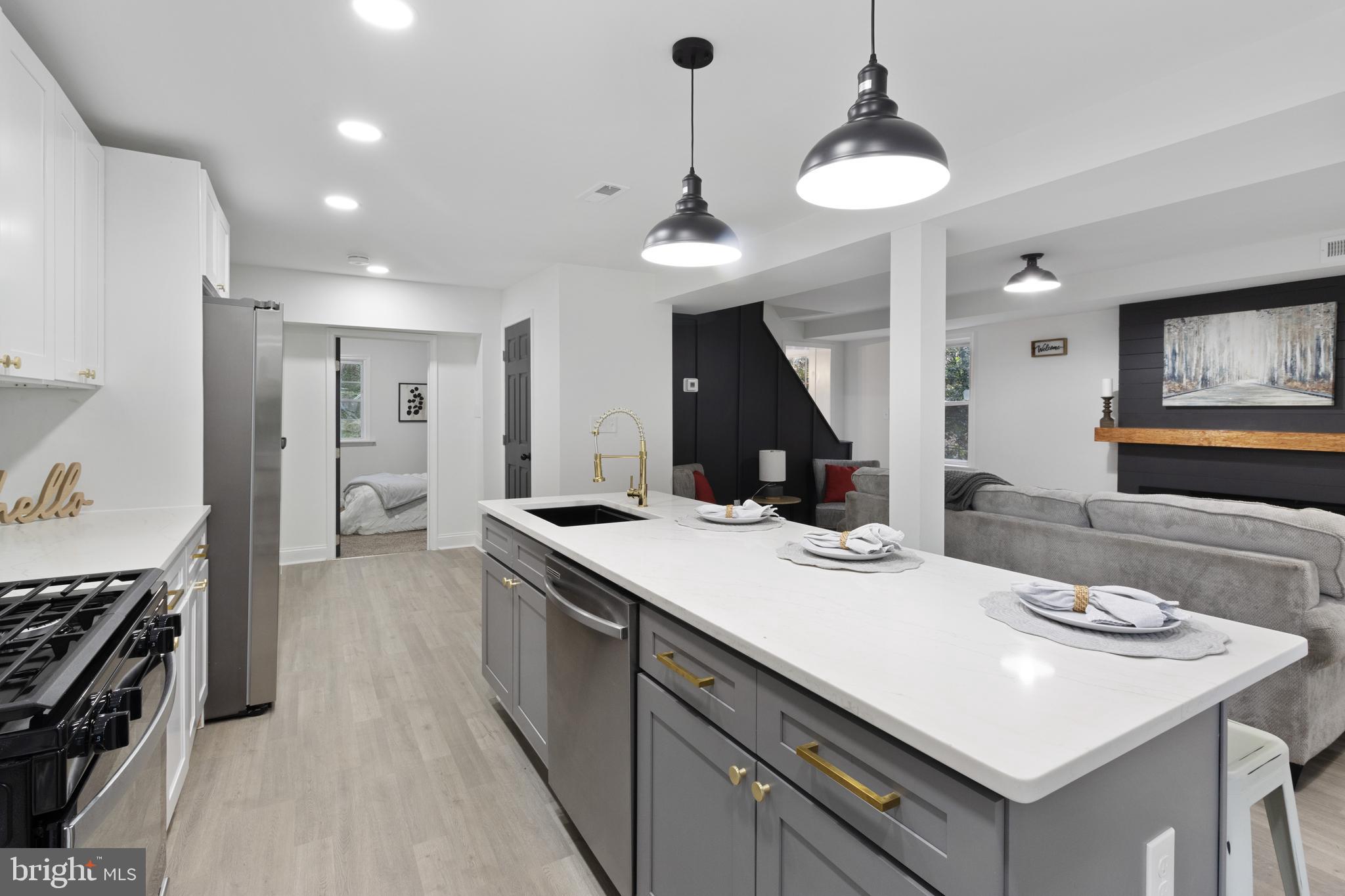 FOREST HEIGHTS - Residential