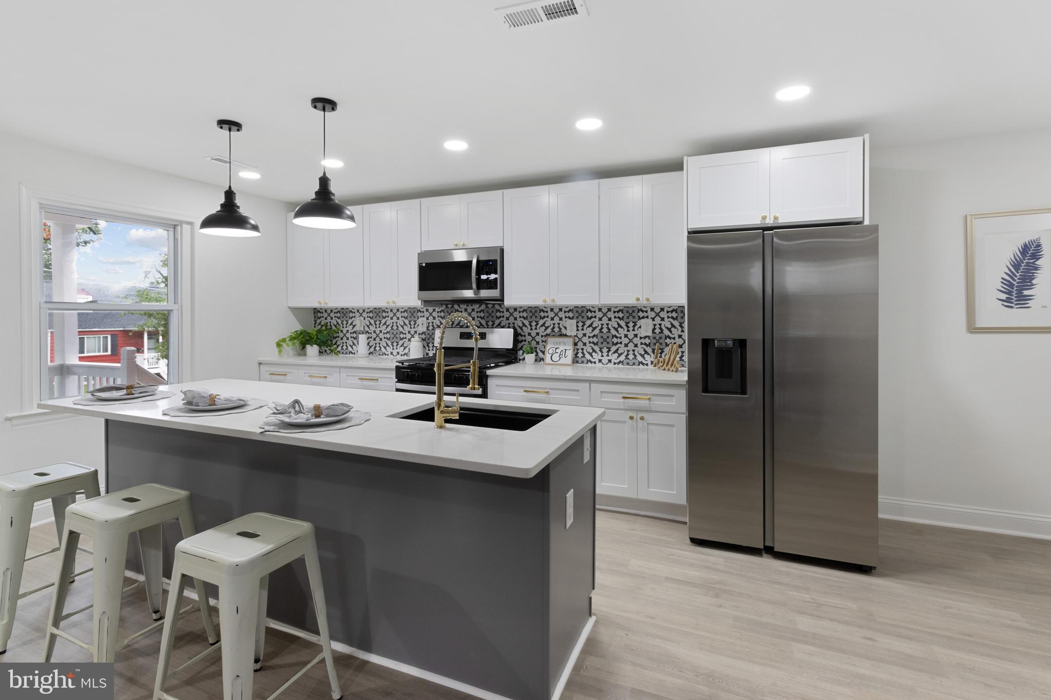 FOREST HEIGHTS - Residential