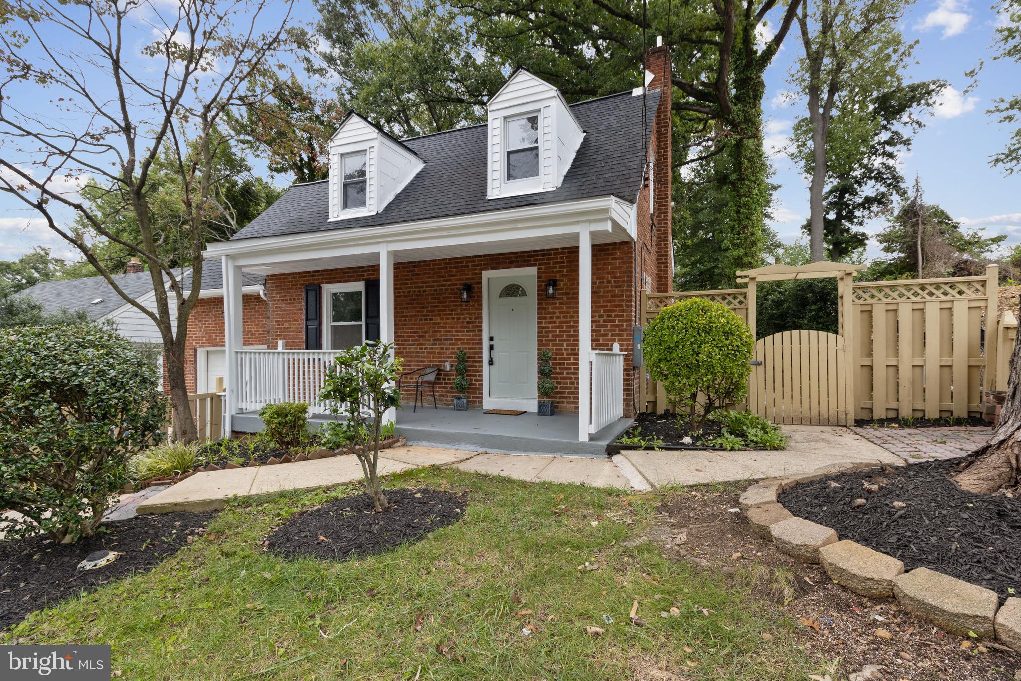 FOREST HEIGHTS - Residential