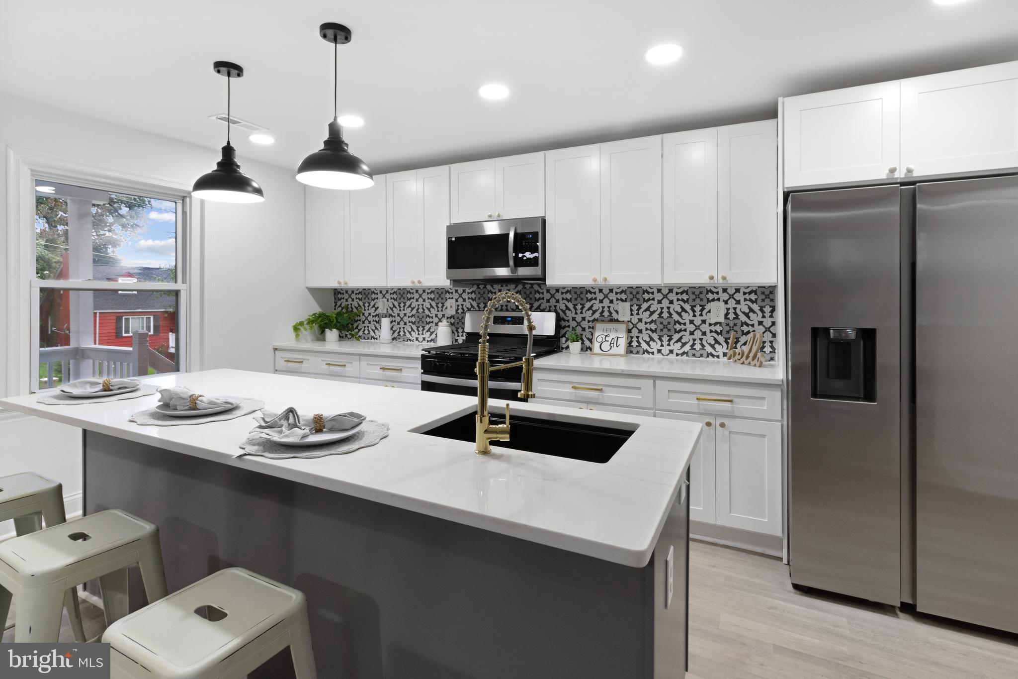 FOREST HEIGHTS - Residential