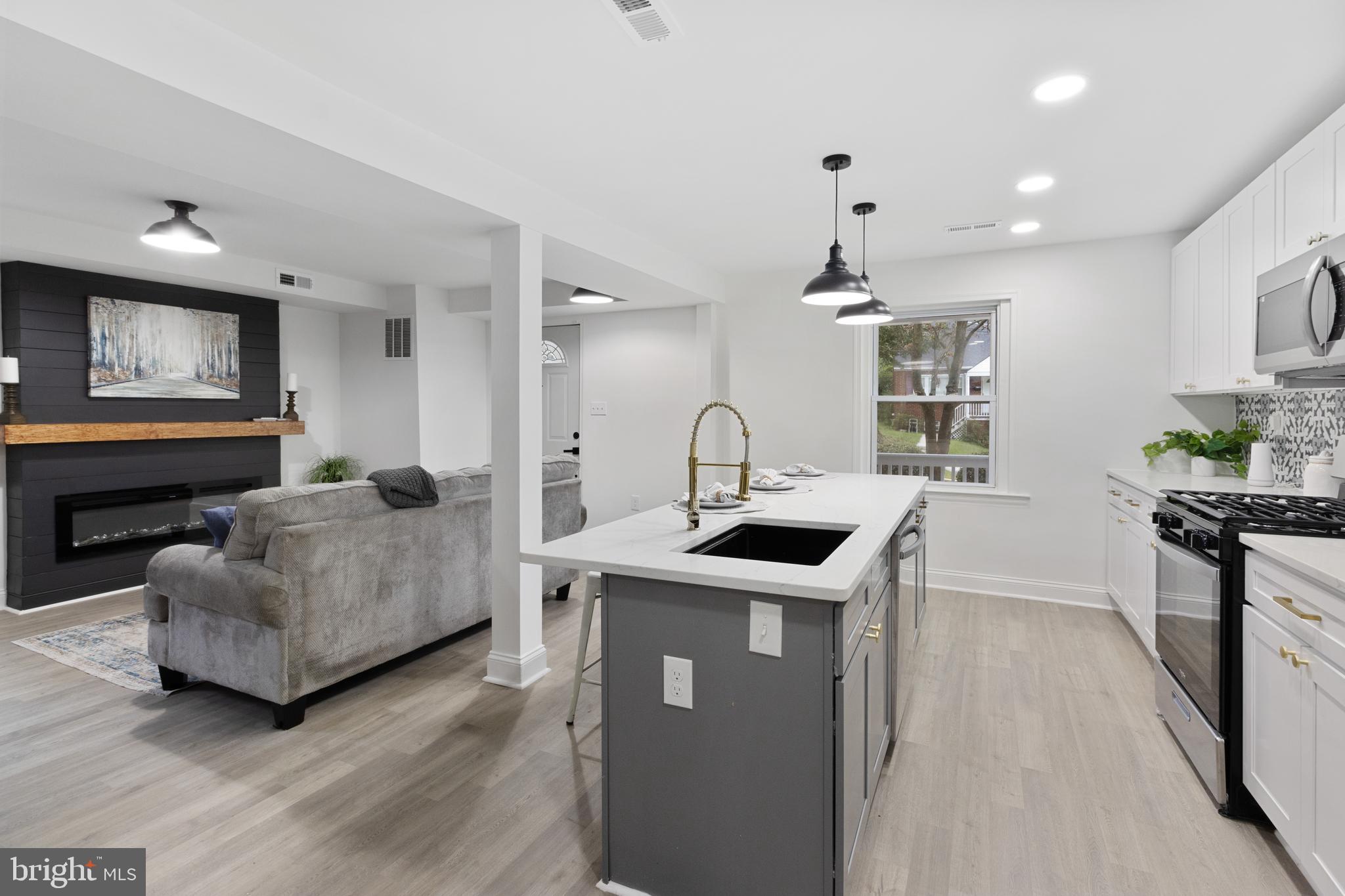 FOREST HEIGHTS - Residential