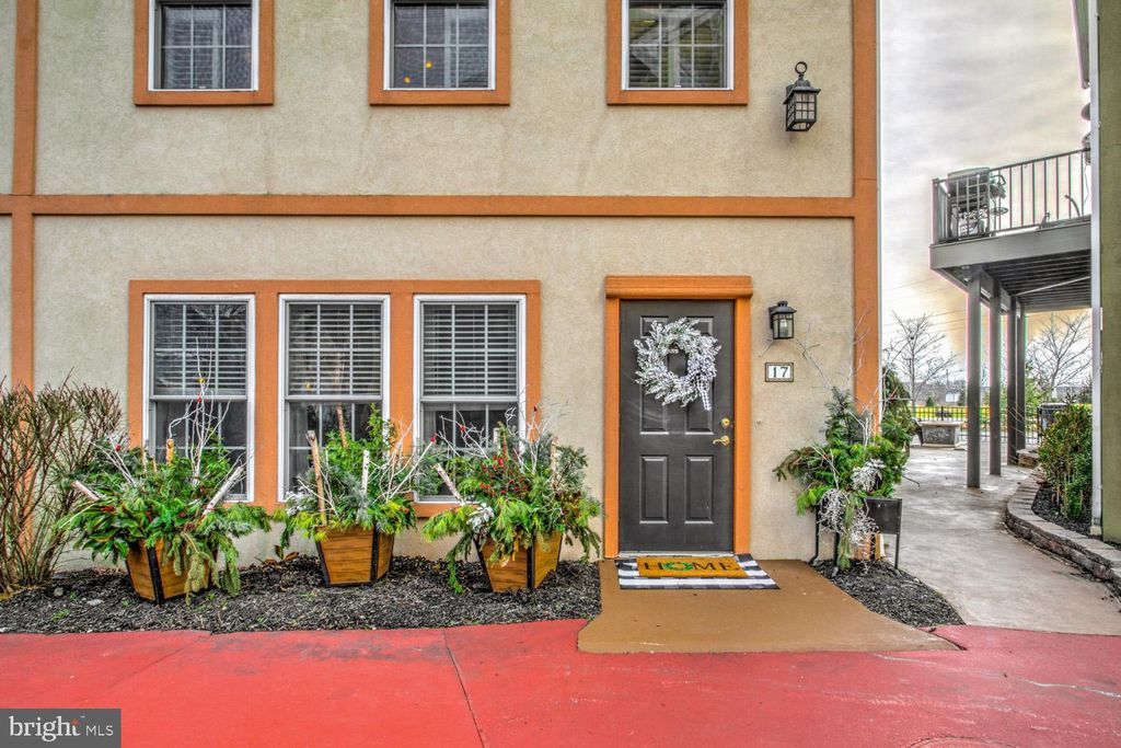 Photo of 17 S Village Circle, Reinholds, PA 17569 (MLS # PALA2046746)