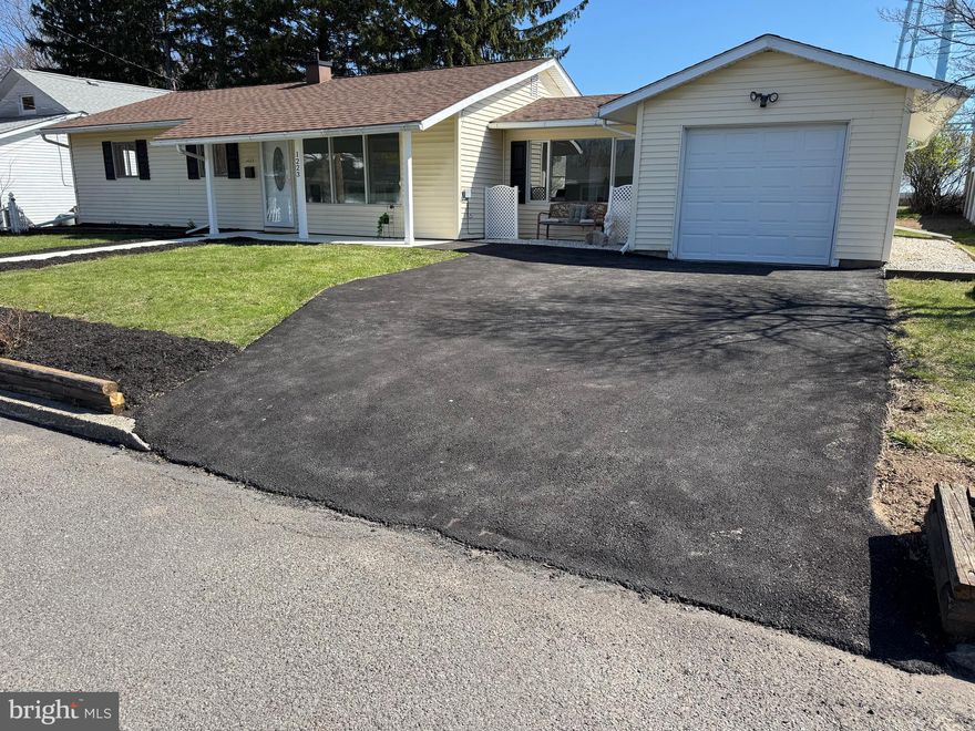 OPEN HOUSE SUNDAY, APRIL 27TH , 1PM TO 4 PM.  WHAT IS SO SPECIAL ABOUT 1223 TURTZO BLVD? I WILL TELL YOU! FIRST FLOOR LIVING, NO STAIRS! This home is ideal for people who need easy access and convenience. The home has been completely remodeled within the past 4 months. A beautiful kitchen featuring new cabinets, granite counters, back splash, sink, spigots, lighting, SS steel stove, DW, & built in microwave is just one reason you will fall in love with this abode. The kitchen has a large dining area overlooking the back yard. Adjacent to the dining area is a huge family room which can be used as a formal dining room, depending what your needs are. The bathroom has also been remodeled with new sink, vanity, toilet, lights, flooring & more. The LR has a large picture window allowing shimmering light to brighten the room. There are 3 generous sized BR's with ample closet space. The owners are providing a new stackable washer & dryer for the buyer. The entire home has been painted throughout and all the floor covering is new. There is C/A , a covered porch, and a one car attached garage with access directly into the house. All this is on a nice level lot , ideal for entertaining family & friends. Make your appointment today to view this lovely home.