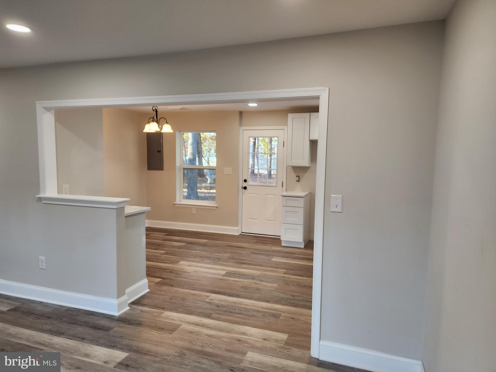 130 E CLEARVIEW AVENUE