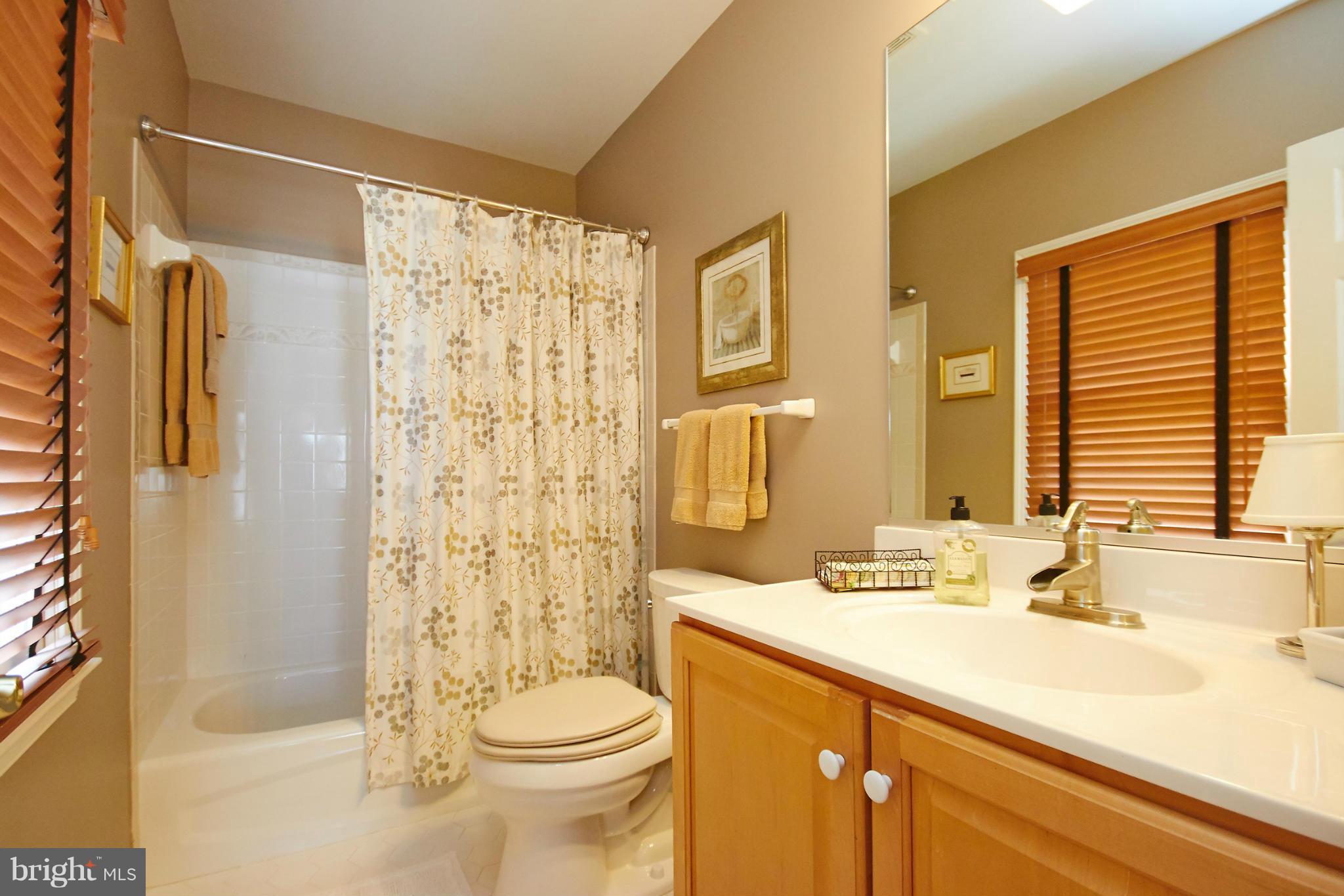 WALDEN OF MCLEAN - Residential