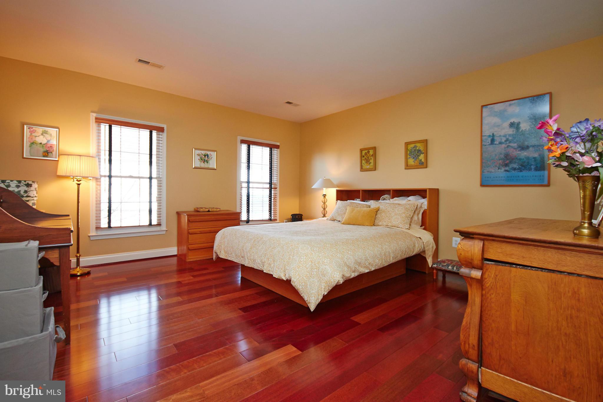 WALDEN OF MCLEAN - Residential