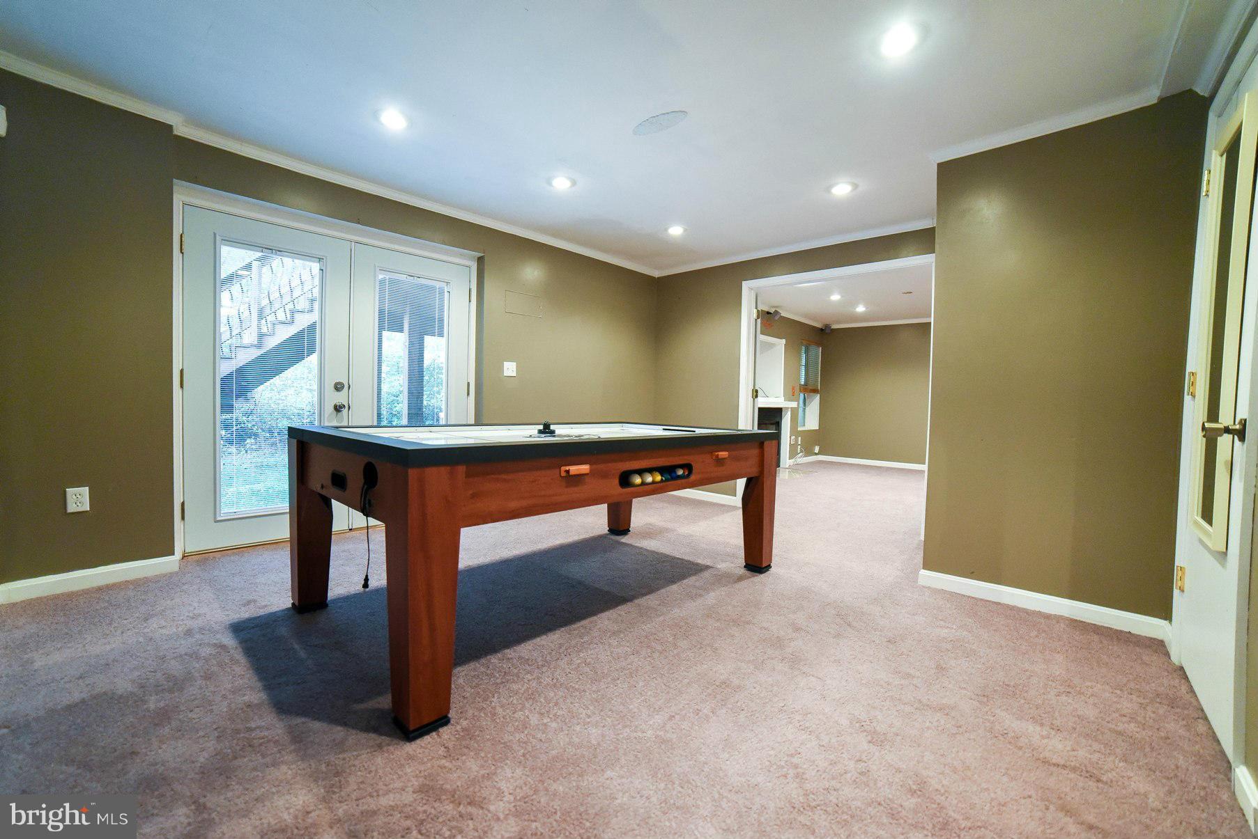 ESSEX SOUTH - Residential Lease