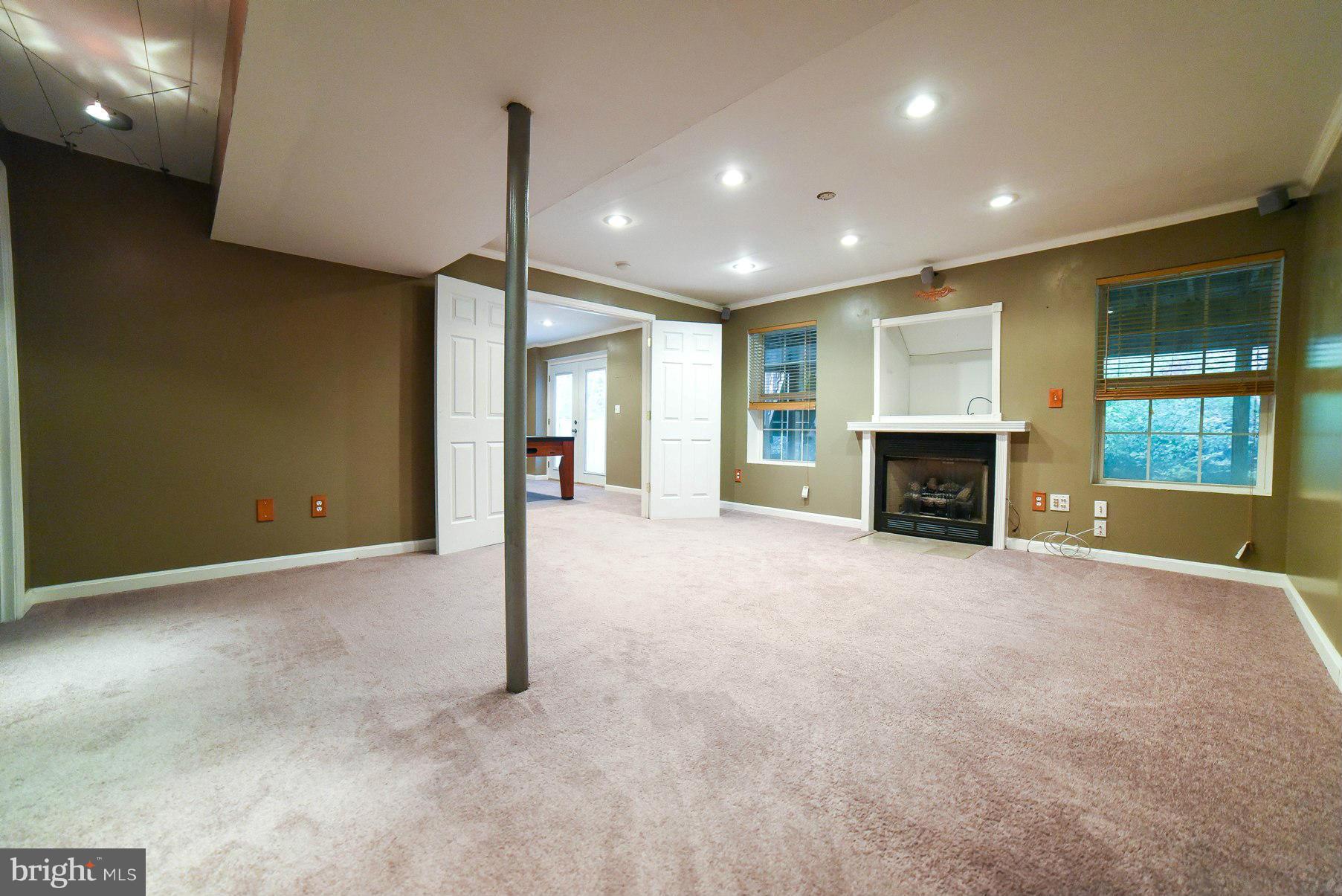 ESSEX SOUTH - Residential Lease