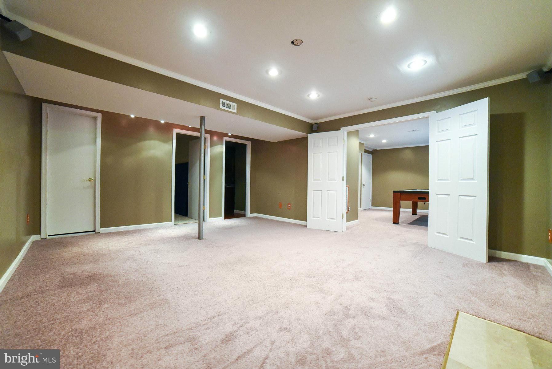 ESSEX SOUTH - Residential Lease