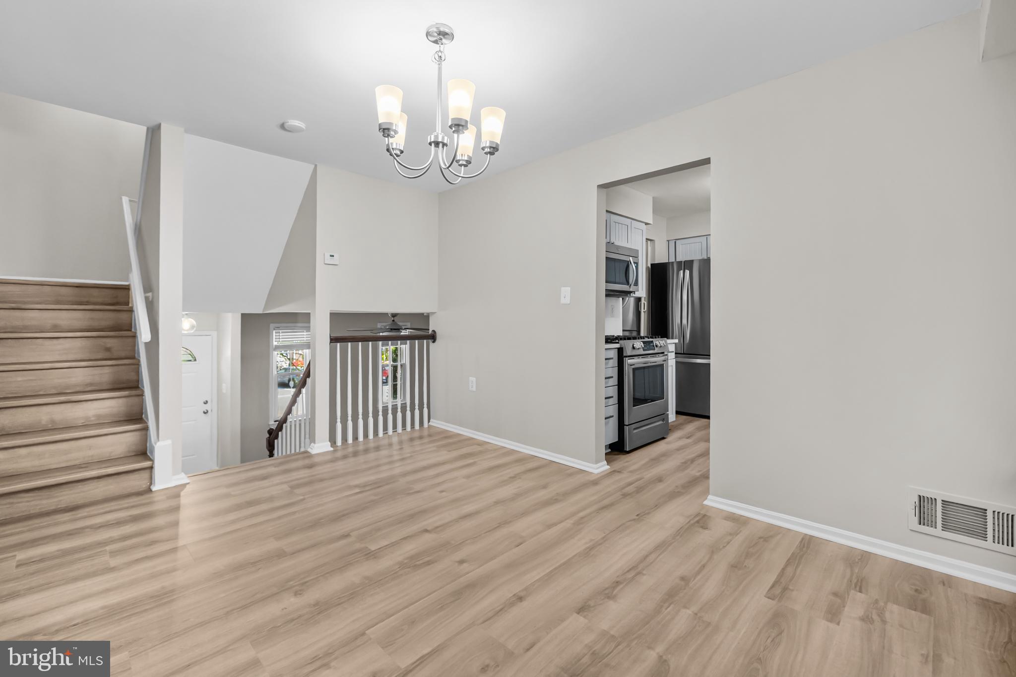 BURKE STATION SQUARE - Residential