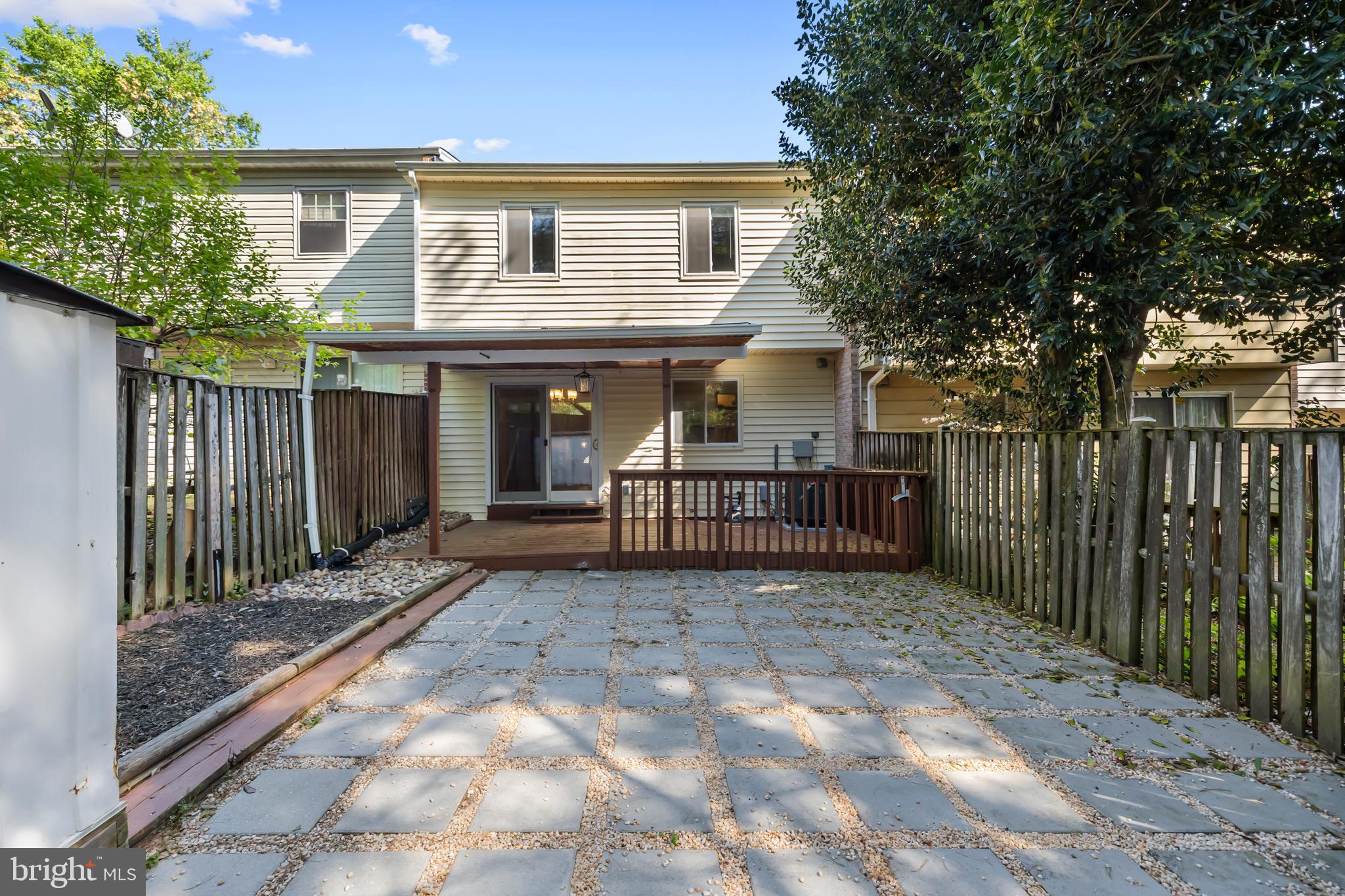 BURKE STATION SQUARE - Residential