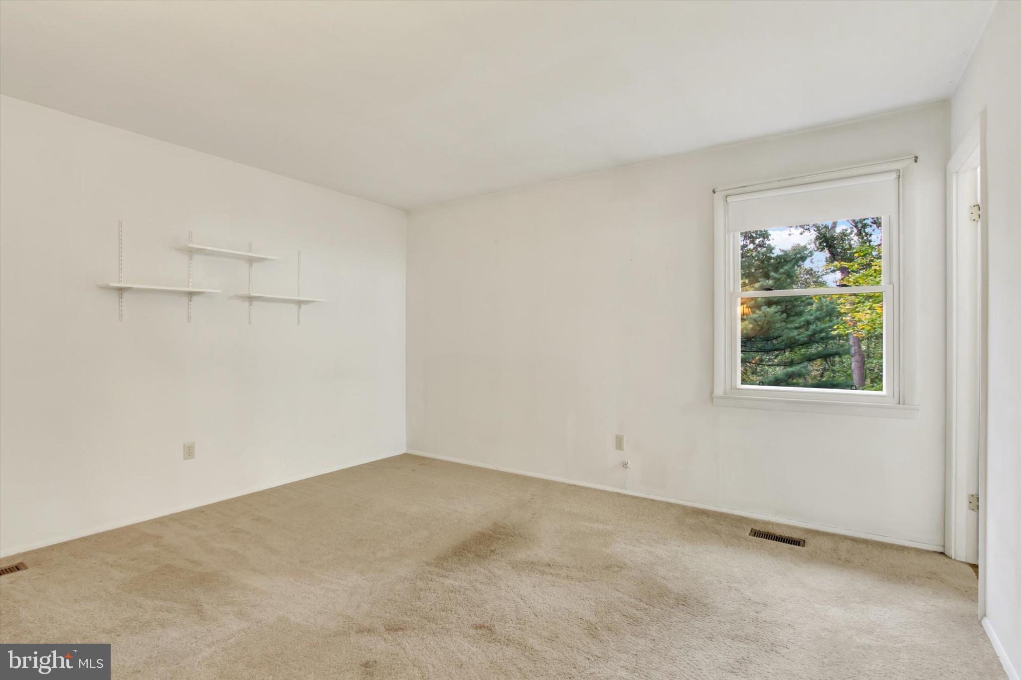 CARRIAGE HILLS - Residential