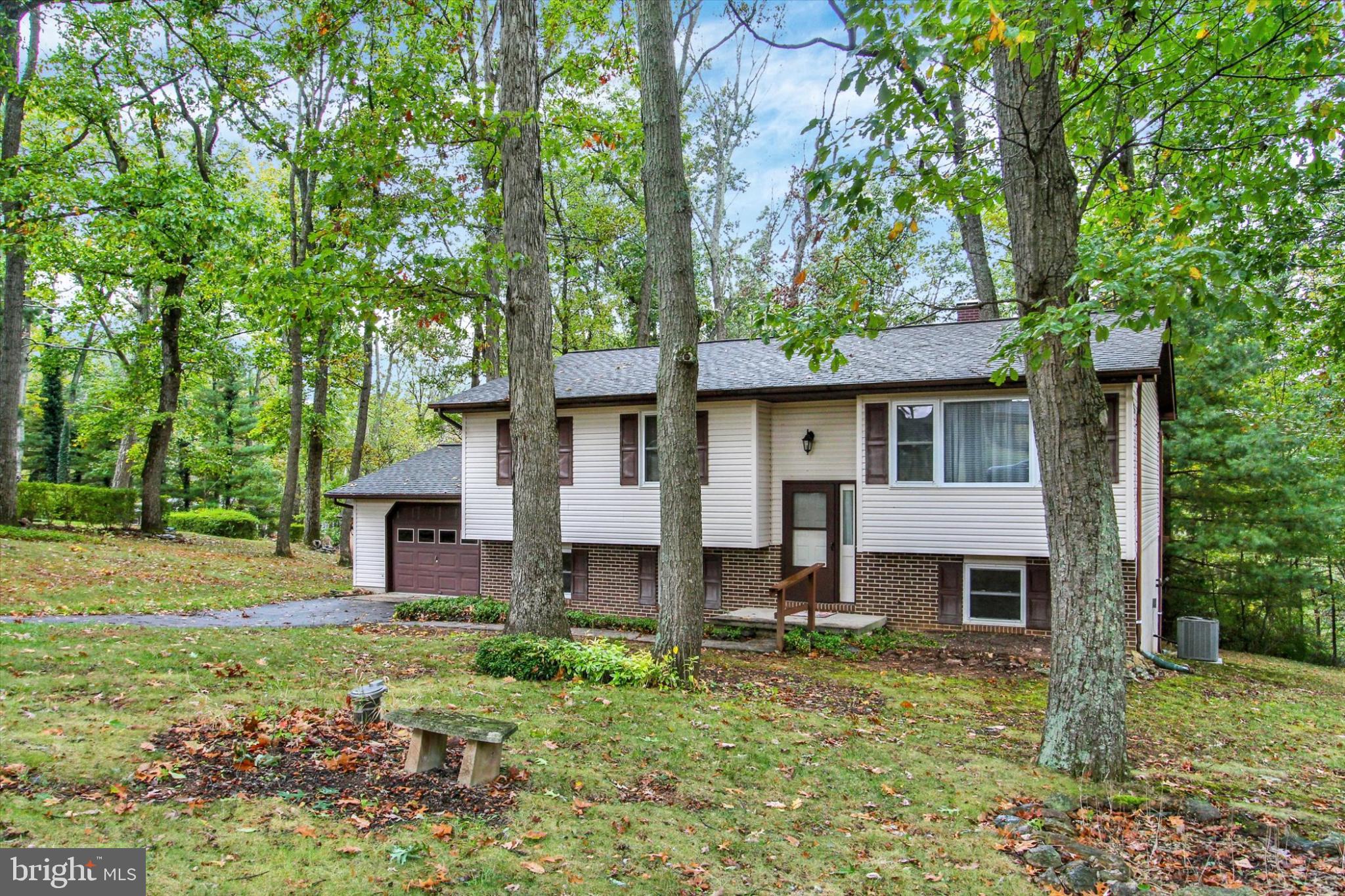 CARRIAGE HILLS - Residential