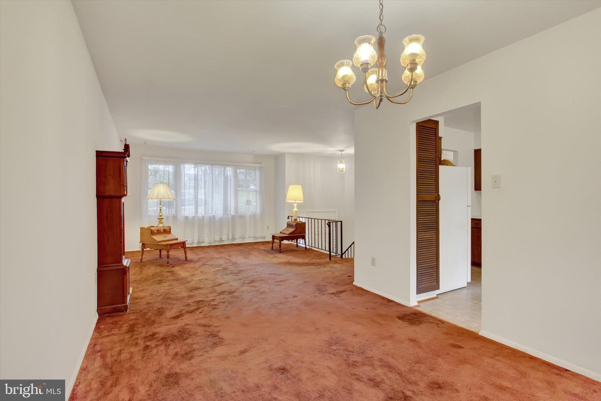 CARRIAGE HILLS - Residential