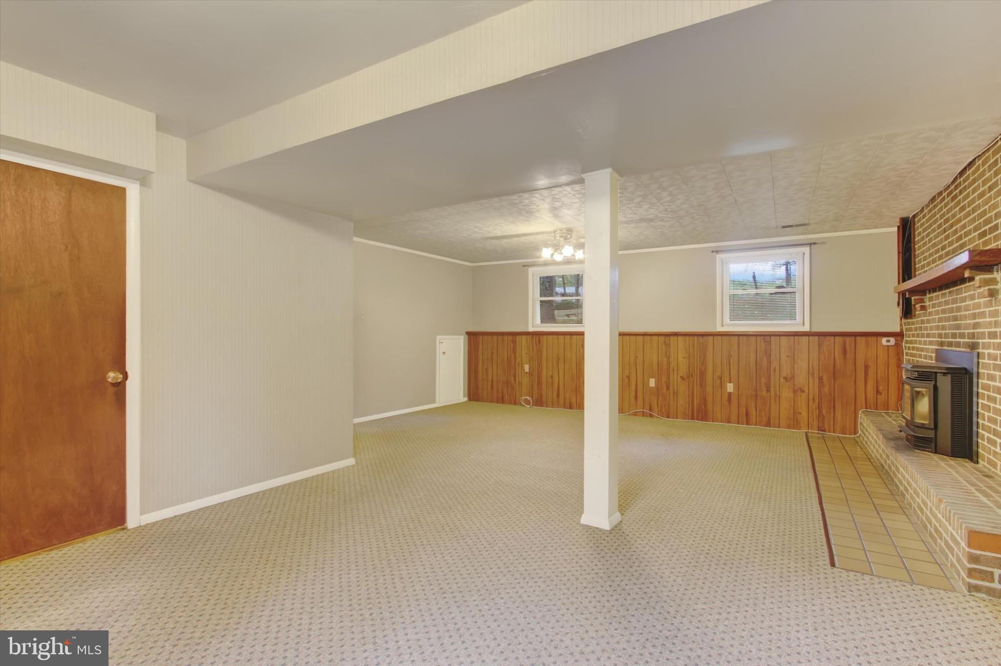 CARRIAGE HILLS - Residential