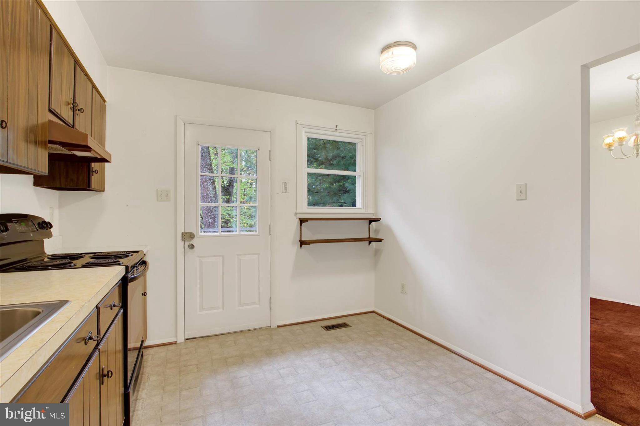 CARRIAGE HILLS - Residential