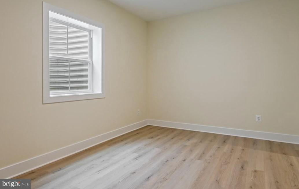 GRAYS OAKTON - Residential