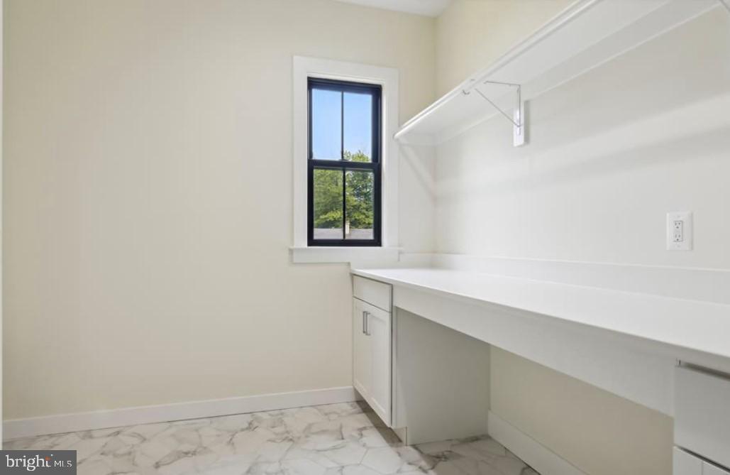 GRAYS OAKTON - Residential