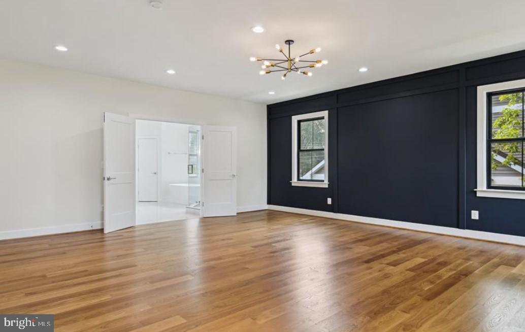 GRAYS OAKTON - Residential