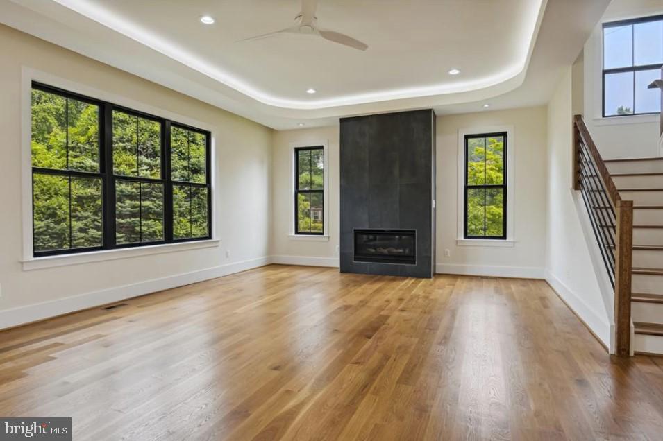 GRAYS OAKTON - Residential