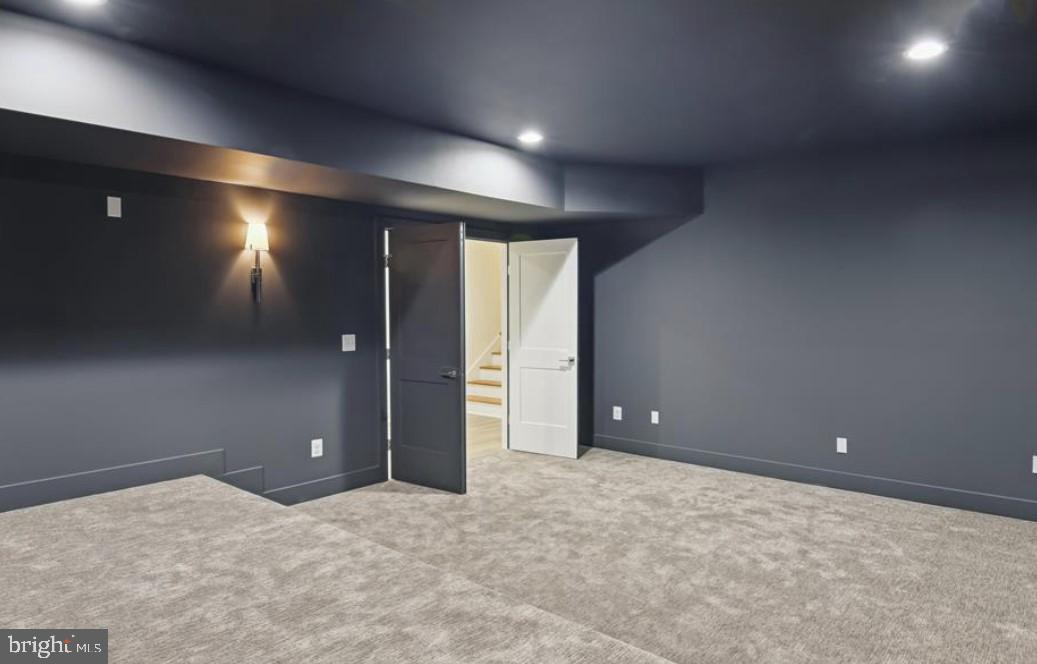 GRAYS OAKTON - Residential