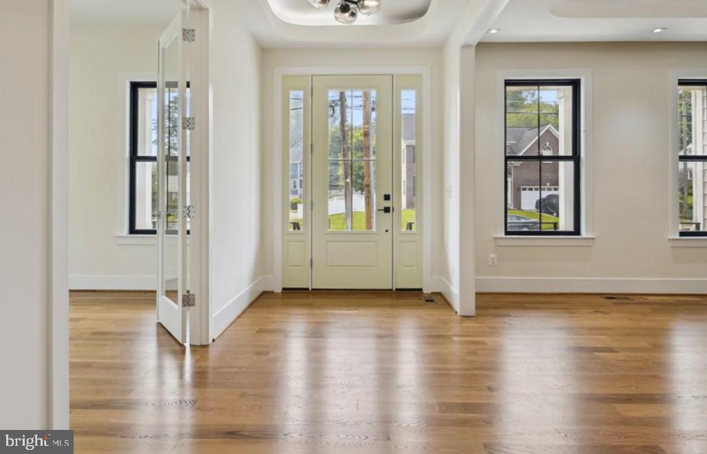 GRAYS OAKTON - Residential