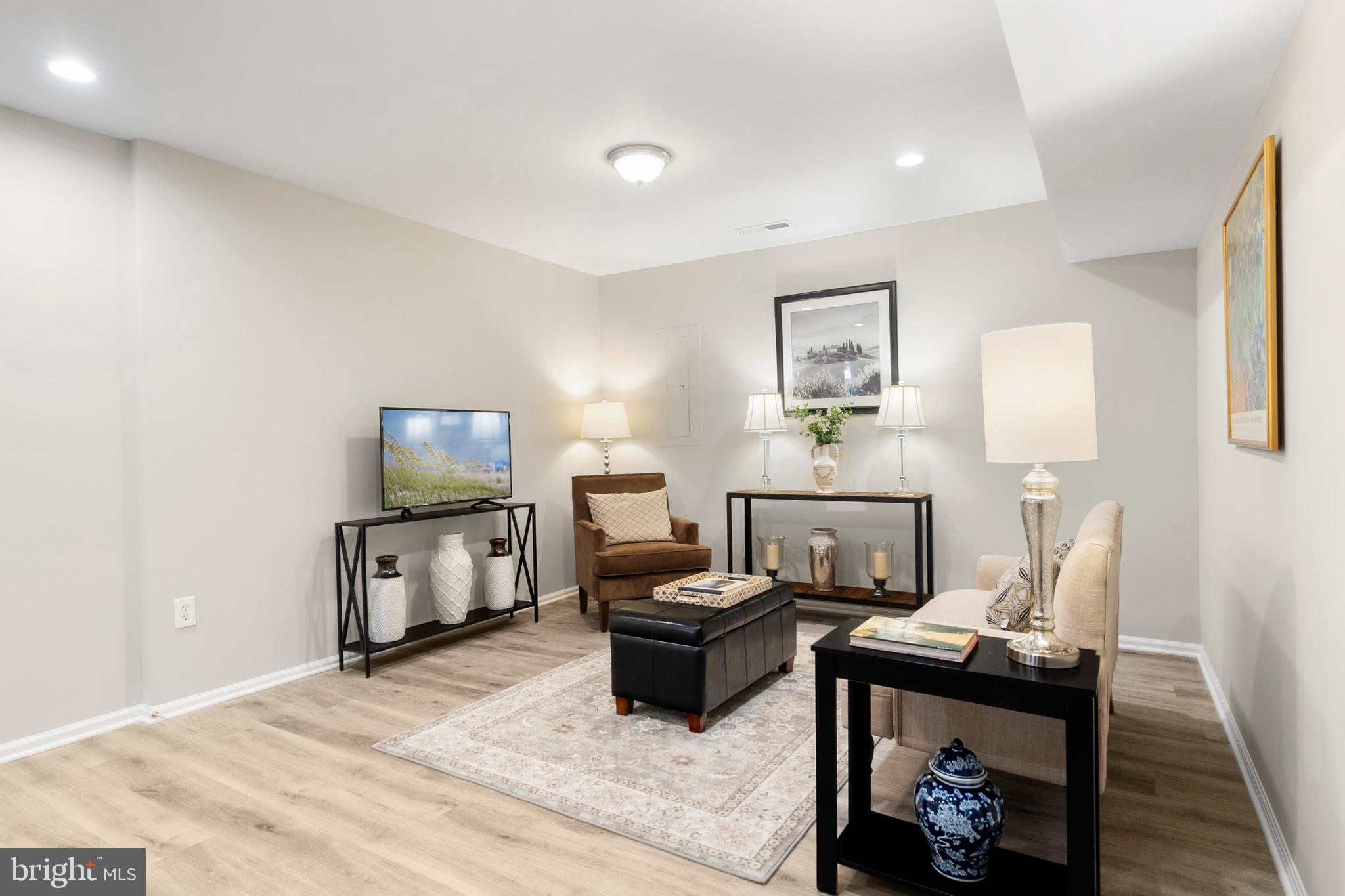 OVERLOOK - Residential