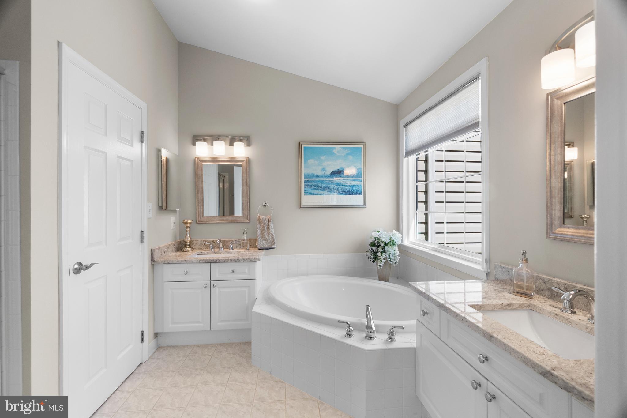 OVERLOOK - Residential