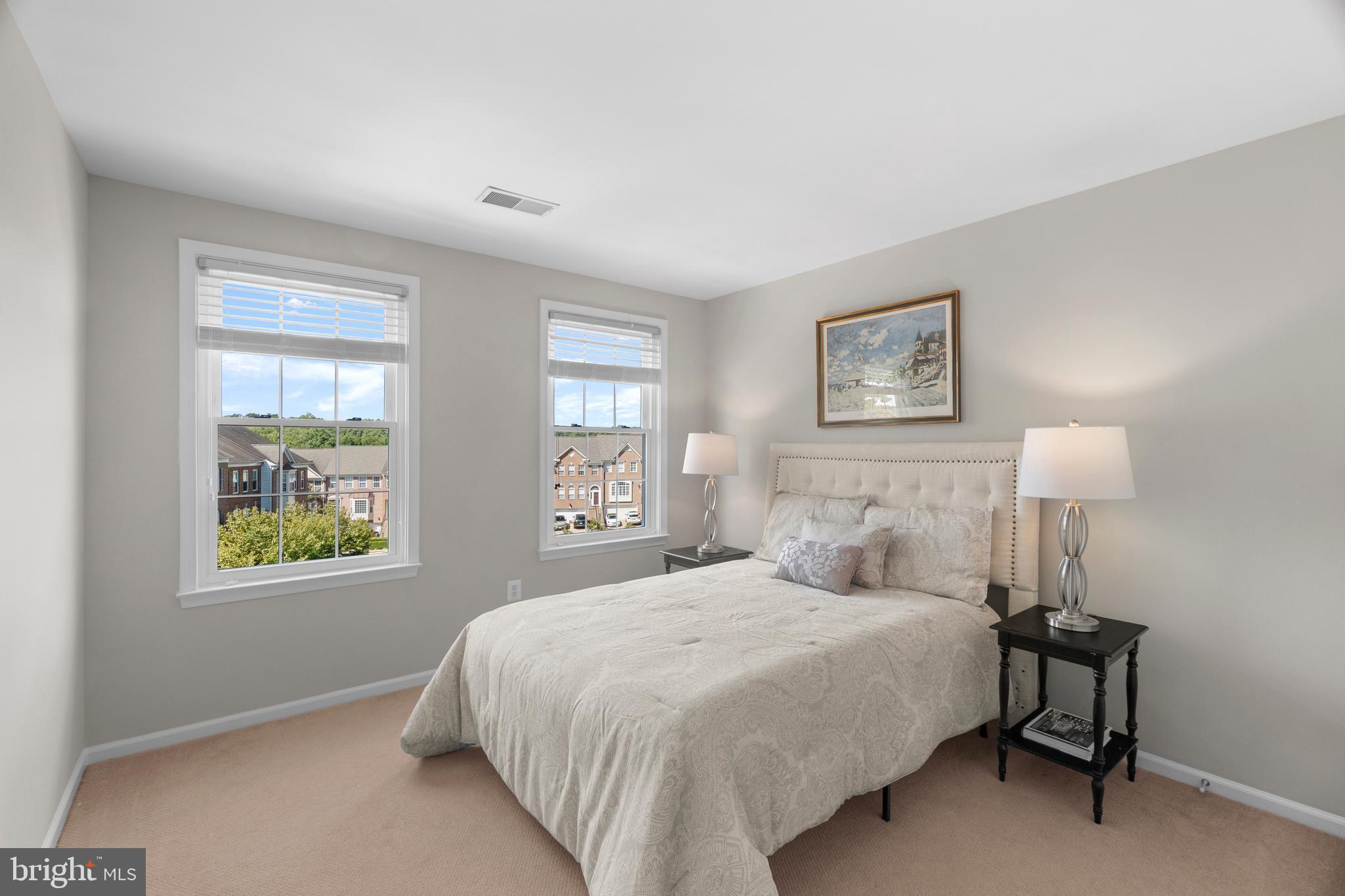 OVERLOOK - Residential