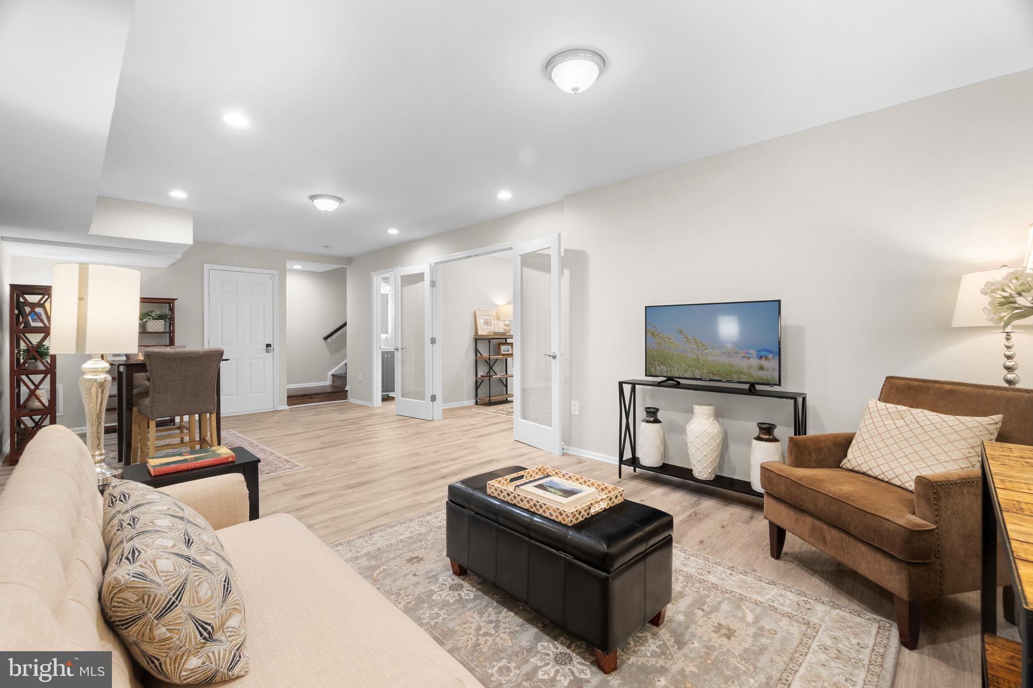 OVERLOOK - Residential