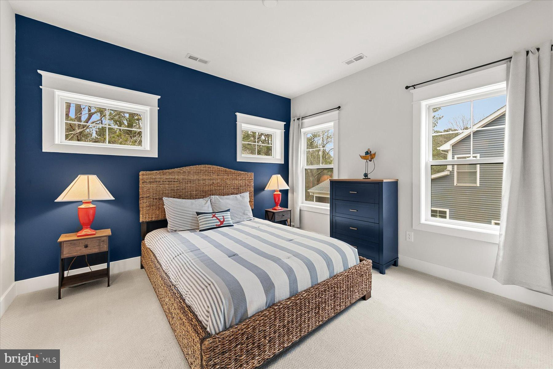 STINGRAY HARBOR - Residential