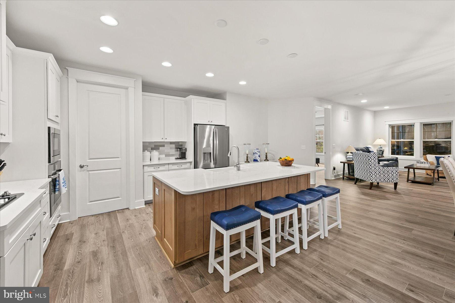 STINGRAY HARBOR - Residential