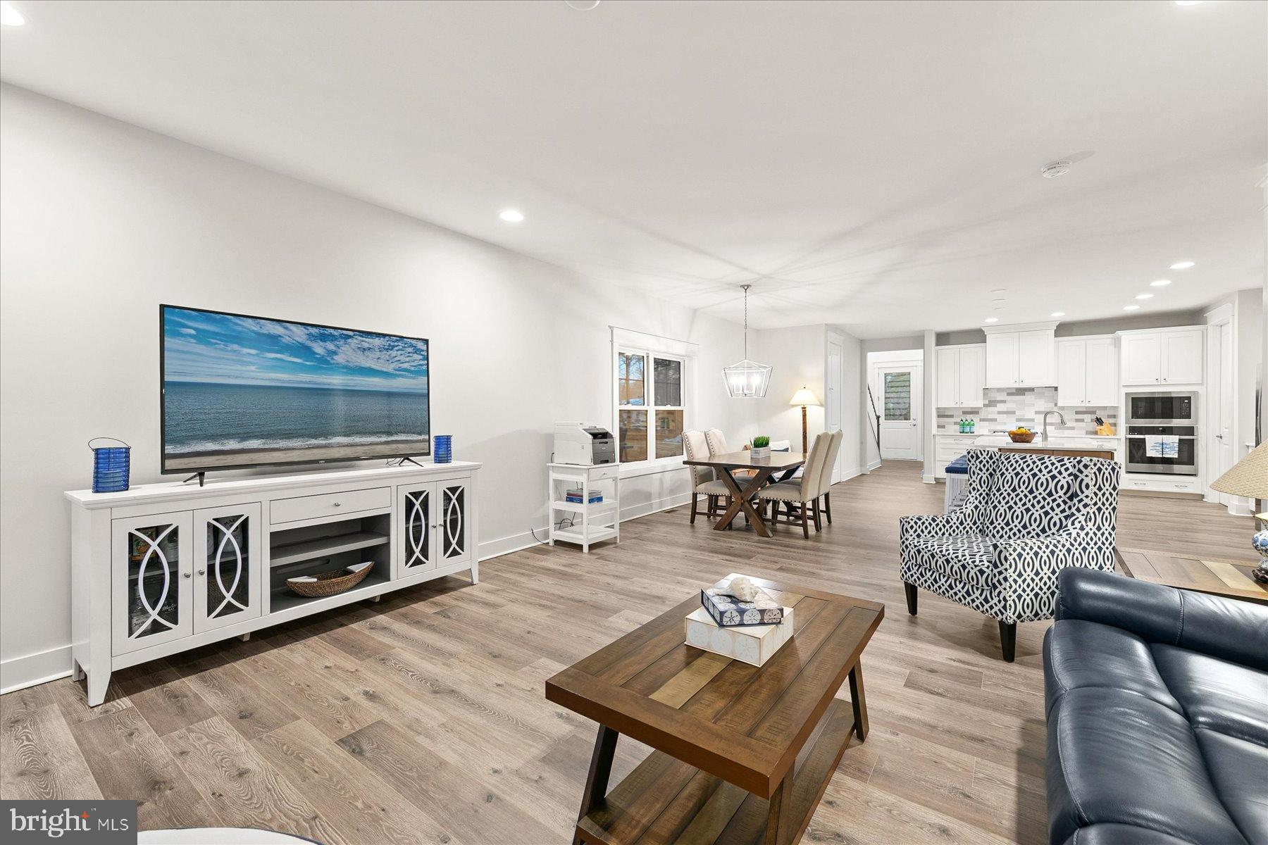 STINGRAY HARBOR - Residential