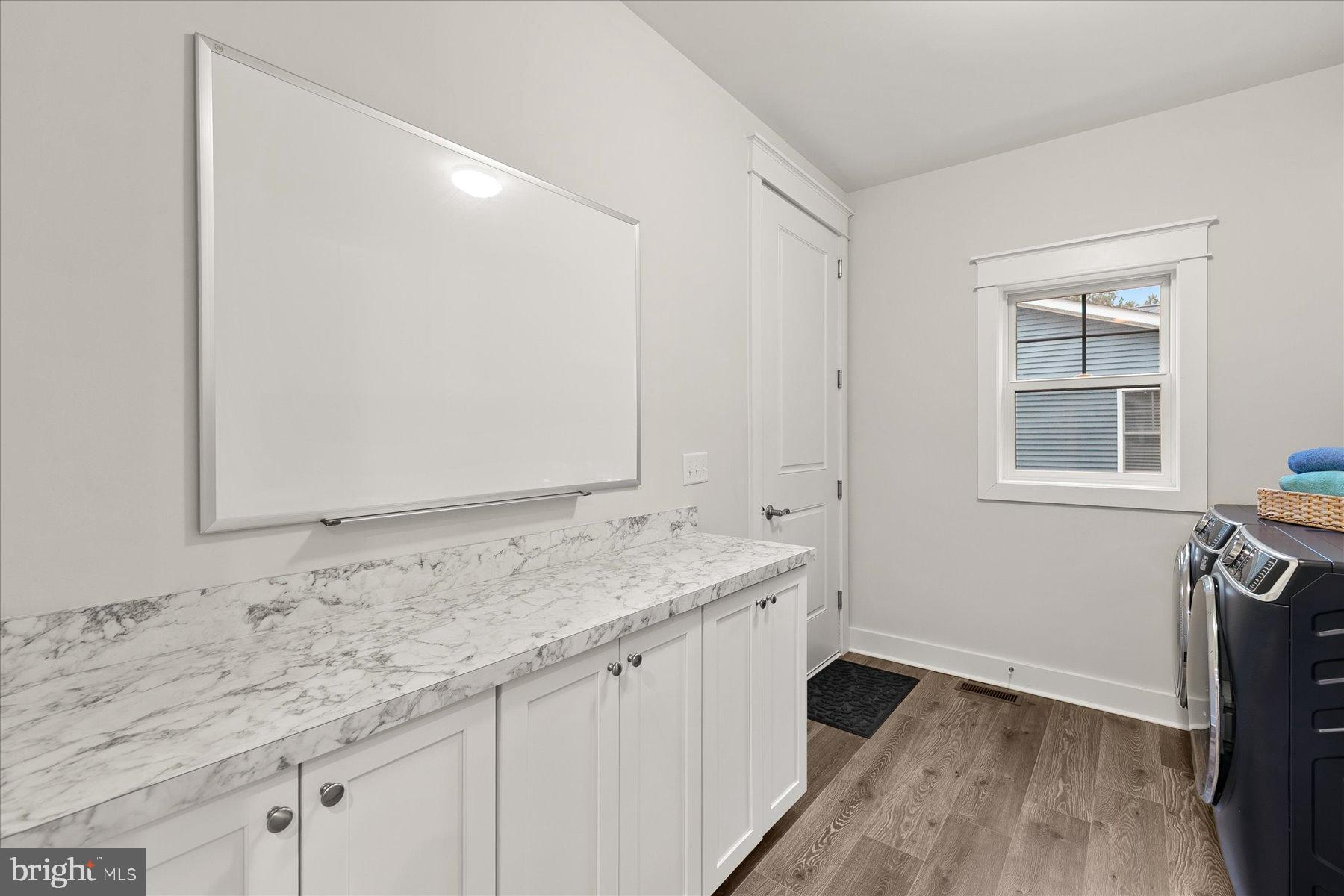 STINGRAY HARBOR - Residential