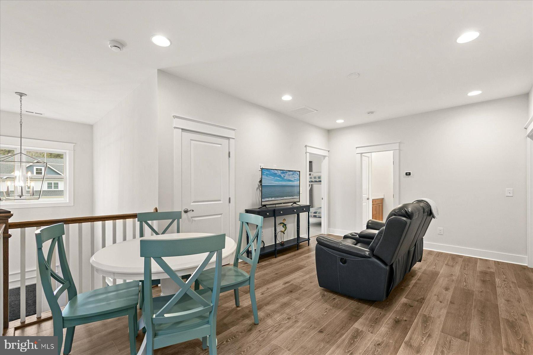 STINGRAY HARBOR - Residential