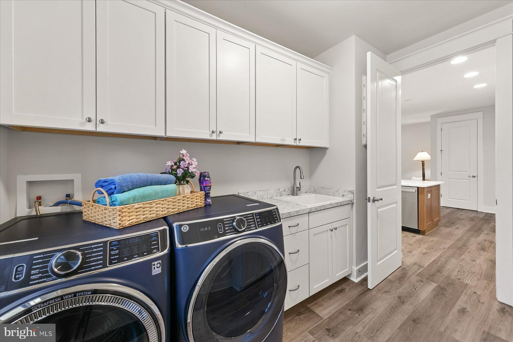 STINGRAY HARBOR - Residential