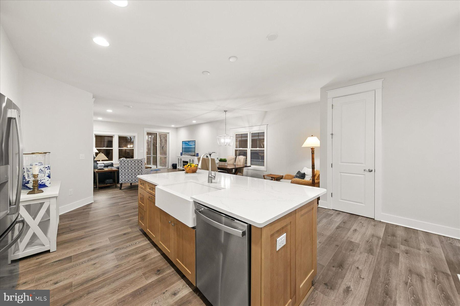 STINGRAY HARBOR - Residential