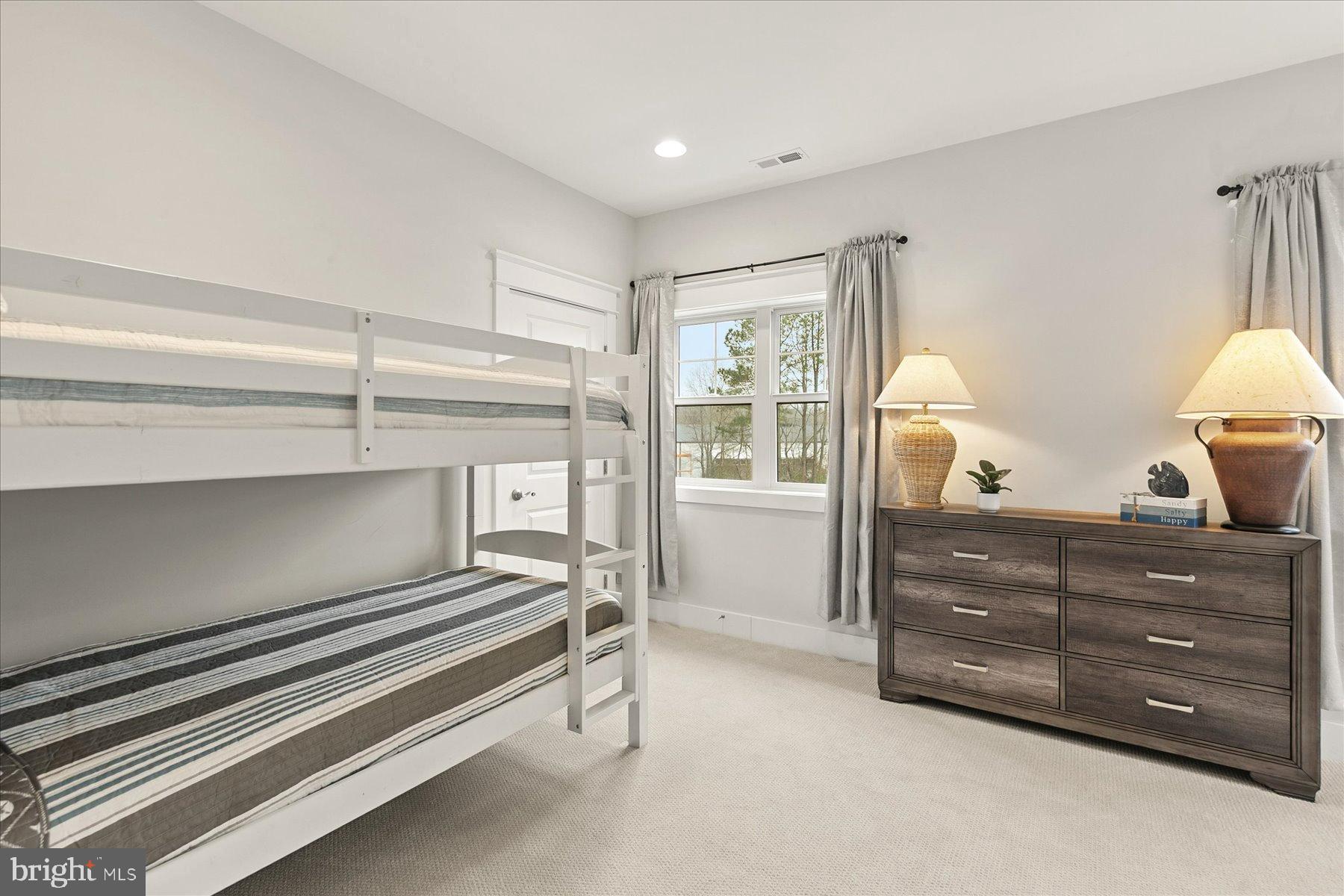 STINGRAY HARBOR - Residential