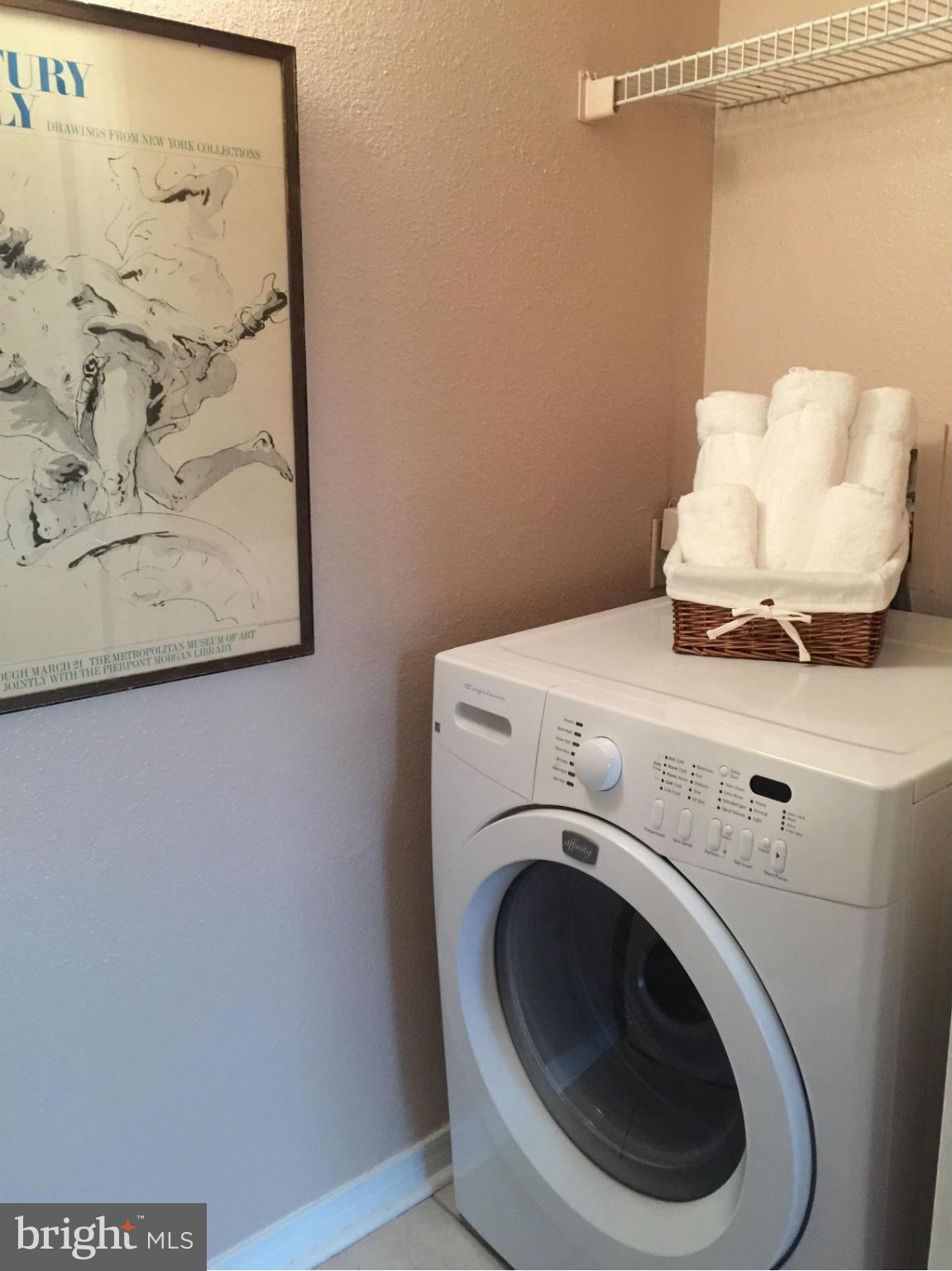 FOUNTAINS AT MCLEAN - Residential