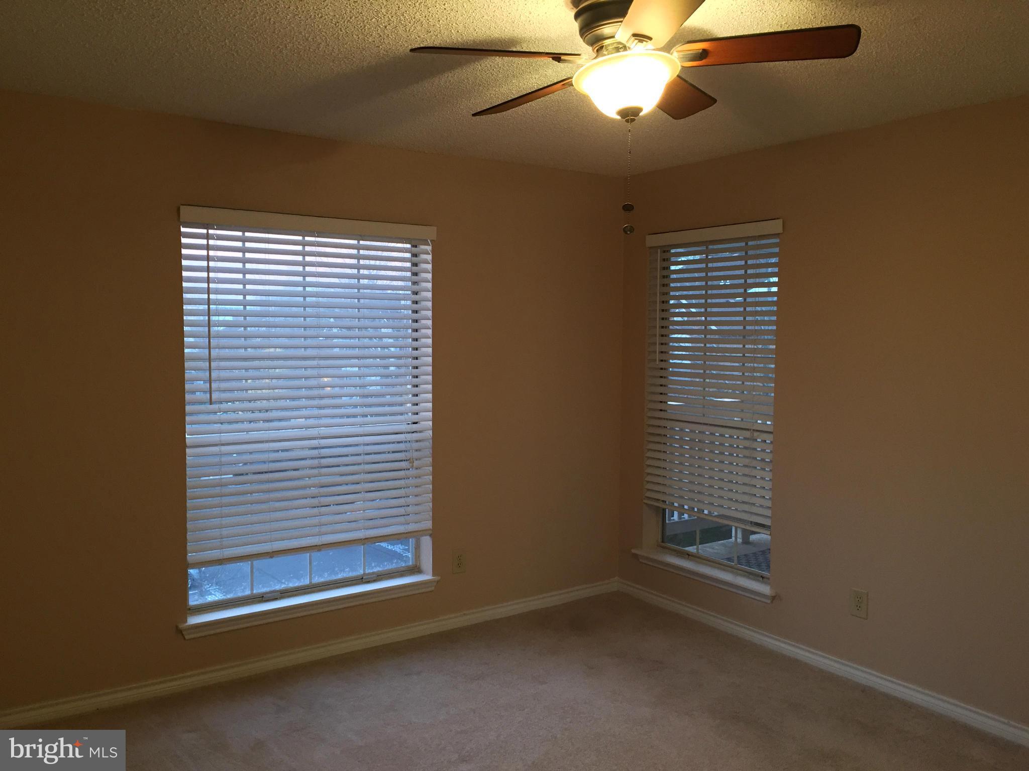 FOUNTAINS AT MCLEAN - Residential